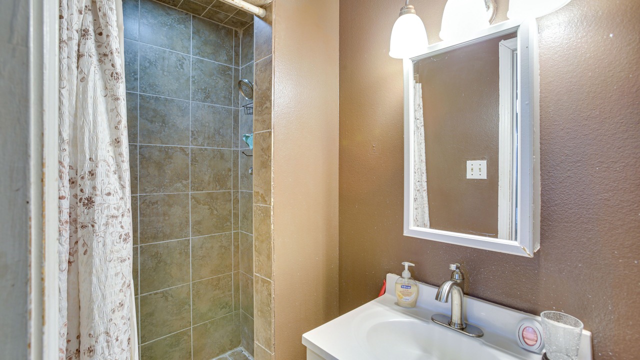 Photo of Bathroom in Read Boulevard West