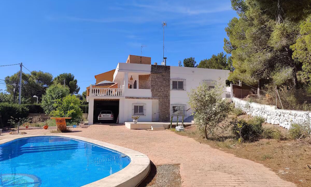 Photo of Outdoor in Naquera