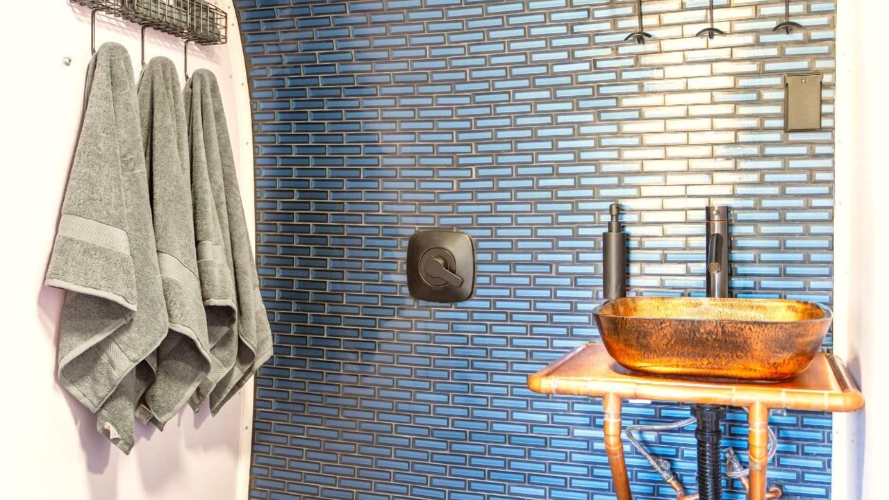 Photo of Bathroom in Brooksville