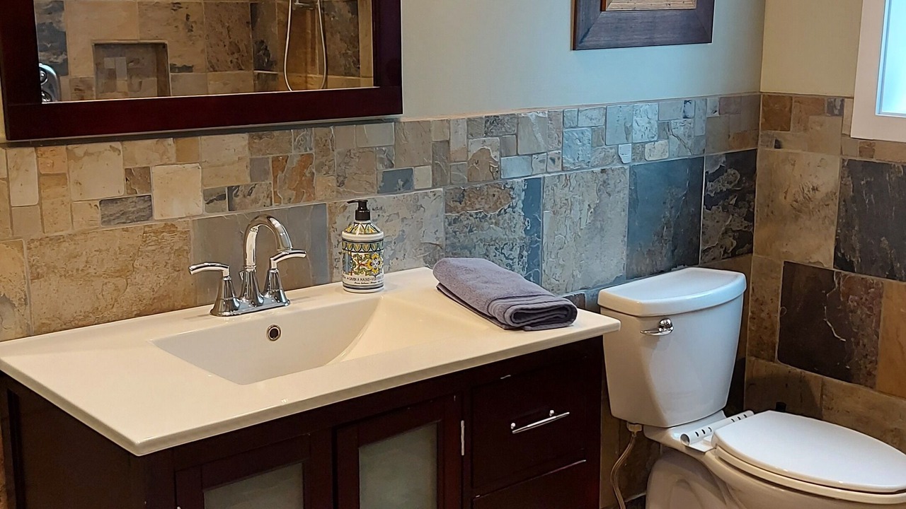 Photo of Bathroom in Heriot Bay