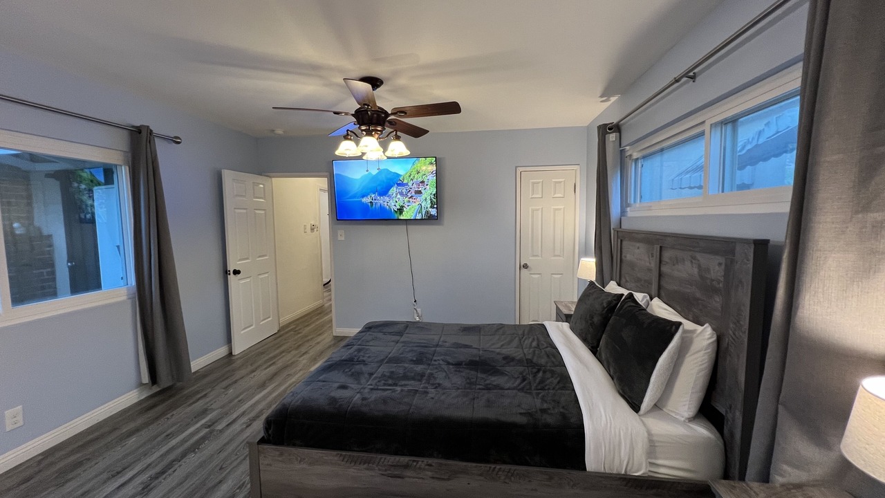 Photo of Bedroom in El Segundo