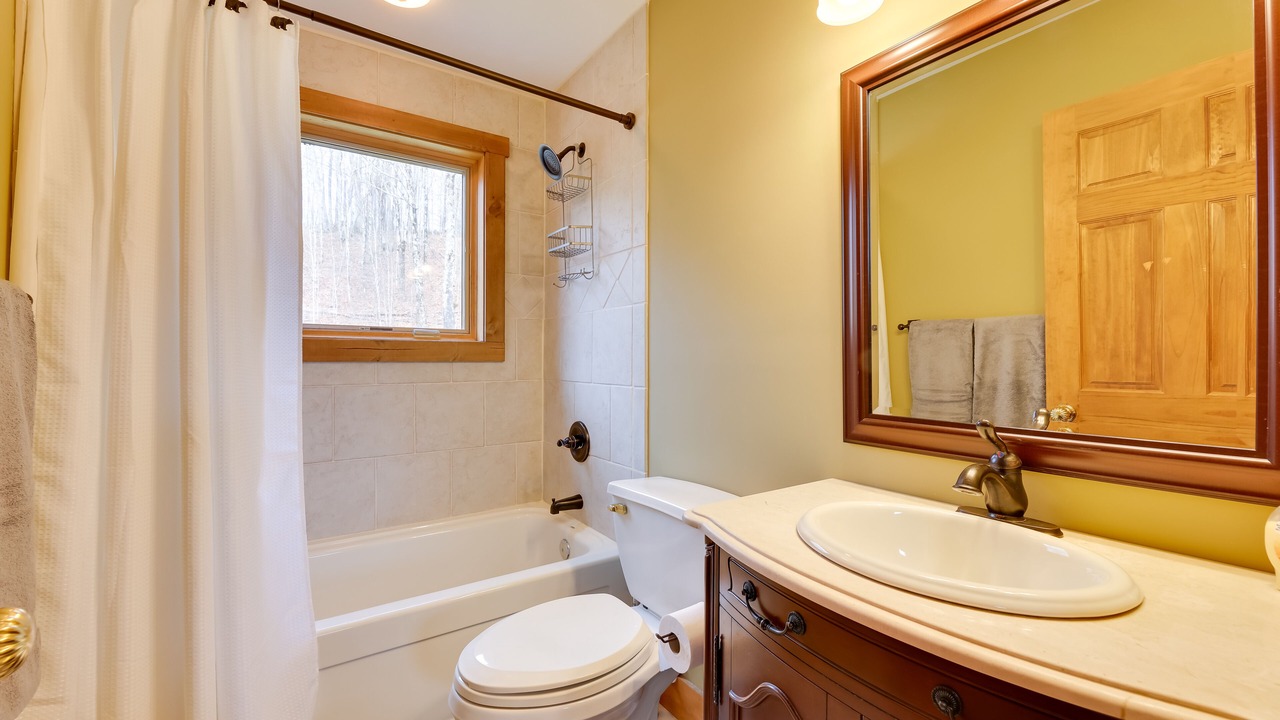 Photo of Bathroom in Mace
