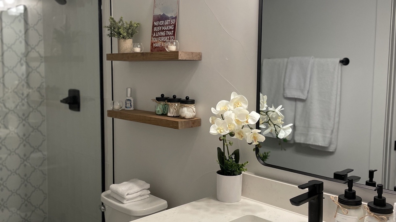 Photo of Bathroom in Jefferson Park
