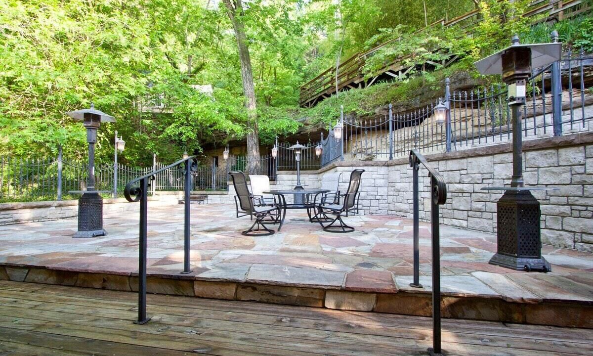 Photo of Others in Eureka Springs Historic District