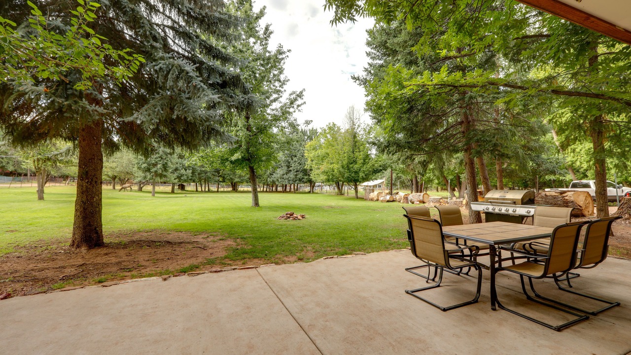 Photo of Outdoor in Pine