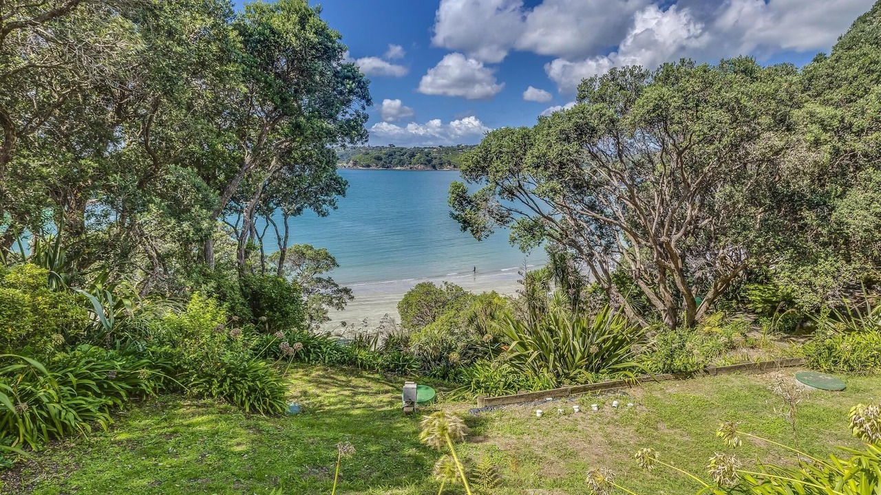 Photo of Livingroom in Oneroa