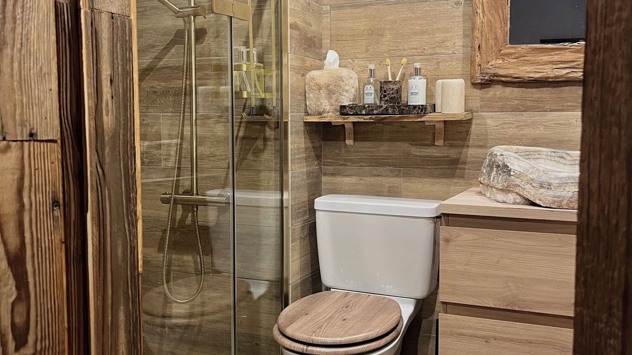 Photo of Bathroom in Zweisimmen Nr Gstaad