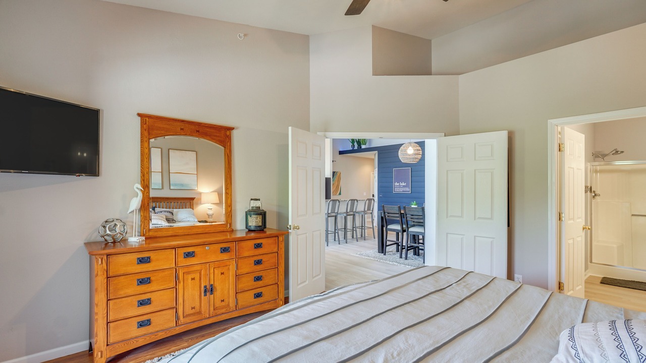 Photo of Bedroom in Camdenton