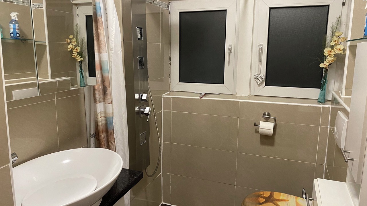 Photo of Bathroom in Lage