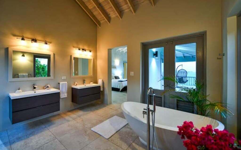 Photo of Bathroom in Mamora Bay