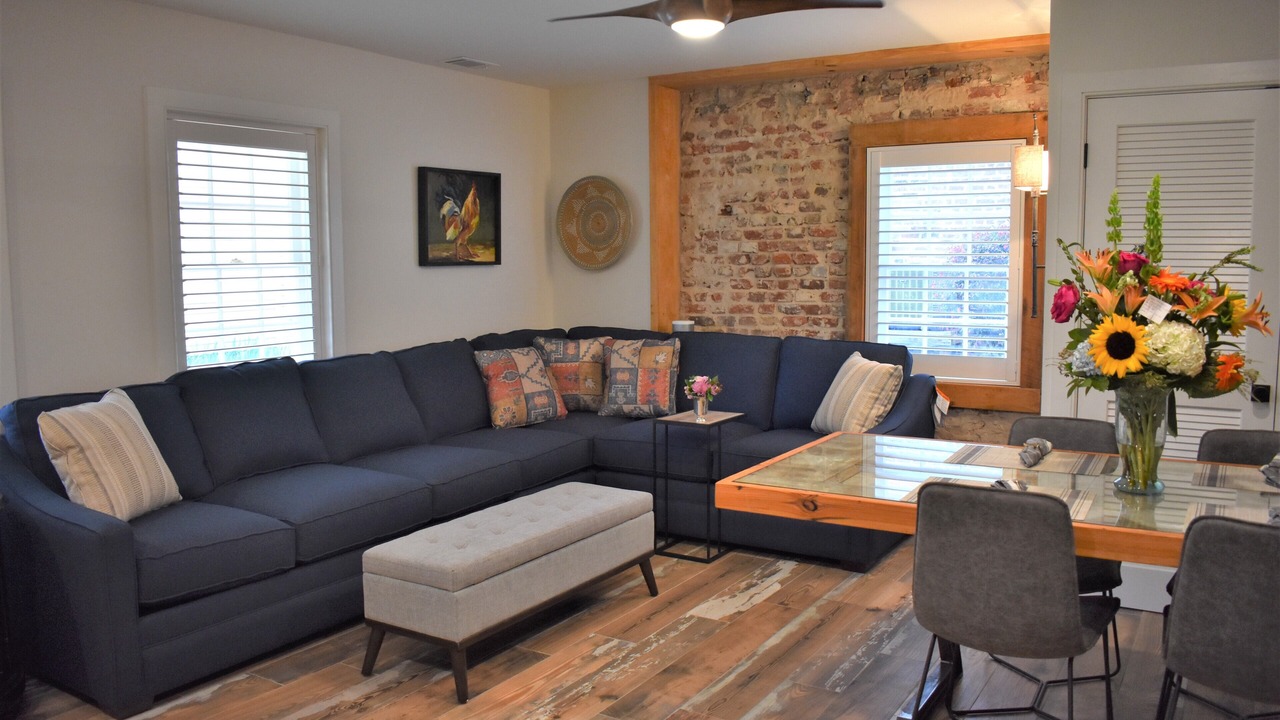 Photo of Livingroom in Charleston Historic District