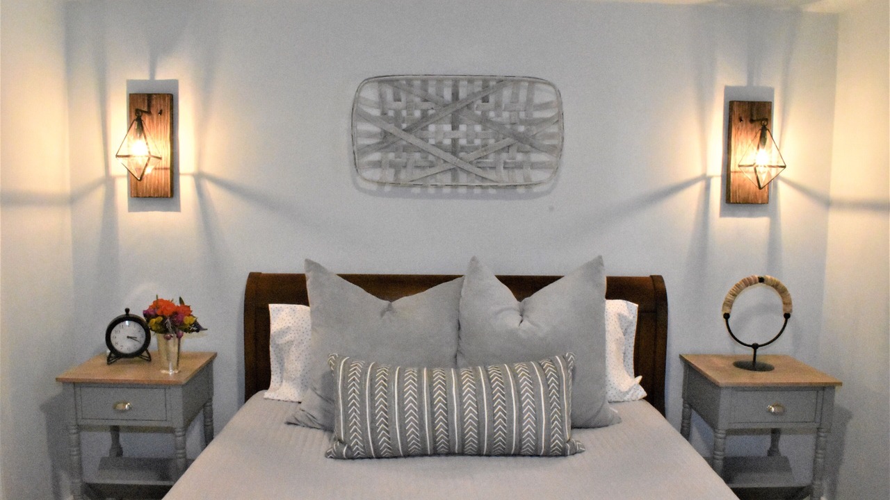 Photo of Bedroom in Charleston Historic District