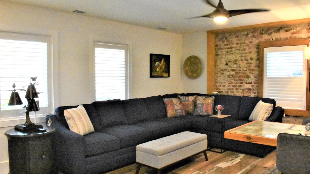 Photo of Livingroom in Charleston Historic District