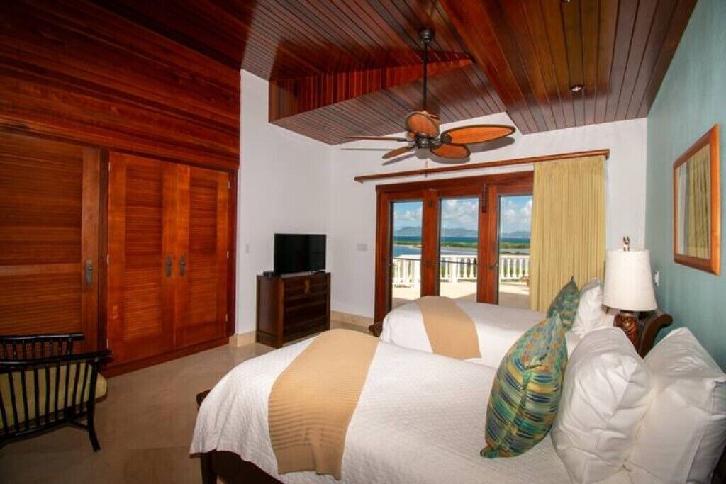 Photo of Bedroom in Maunday's Bay