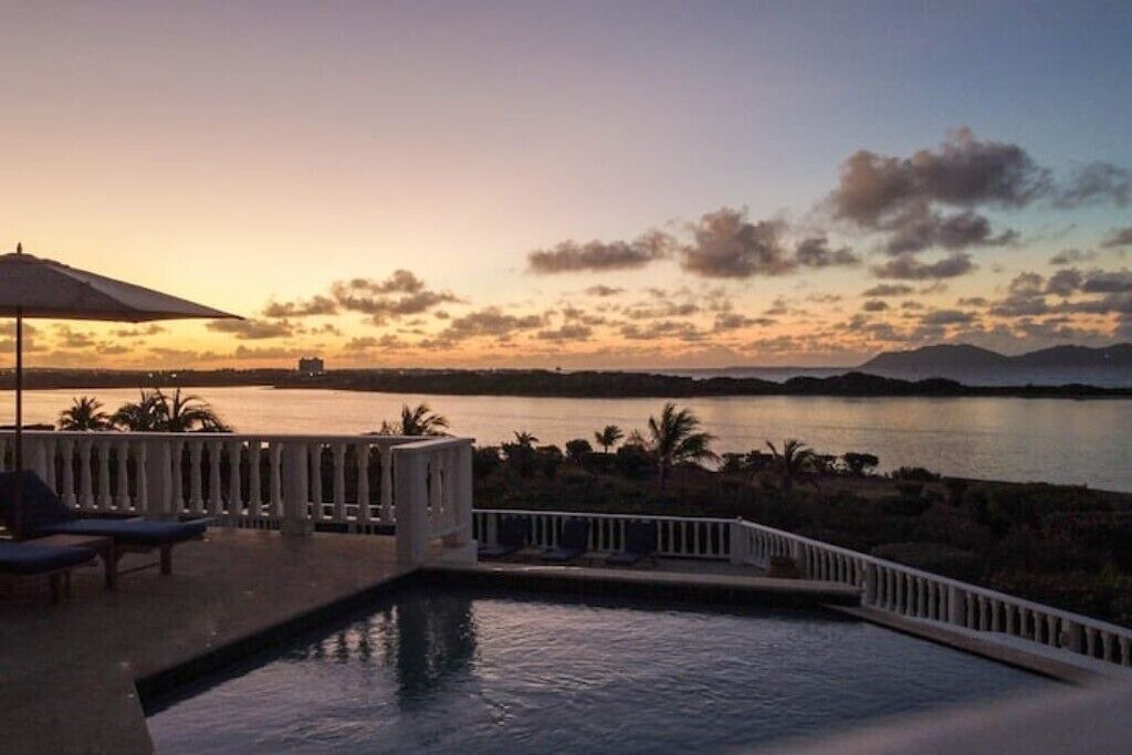 Photo of Outdoor in Maunday's Bay