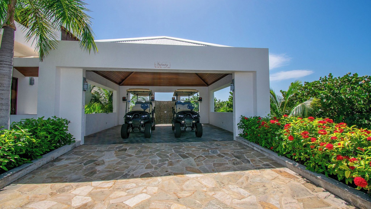 Photo of Outdoor in Maunday's Bay