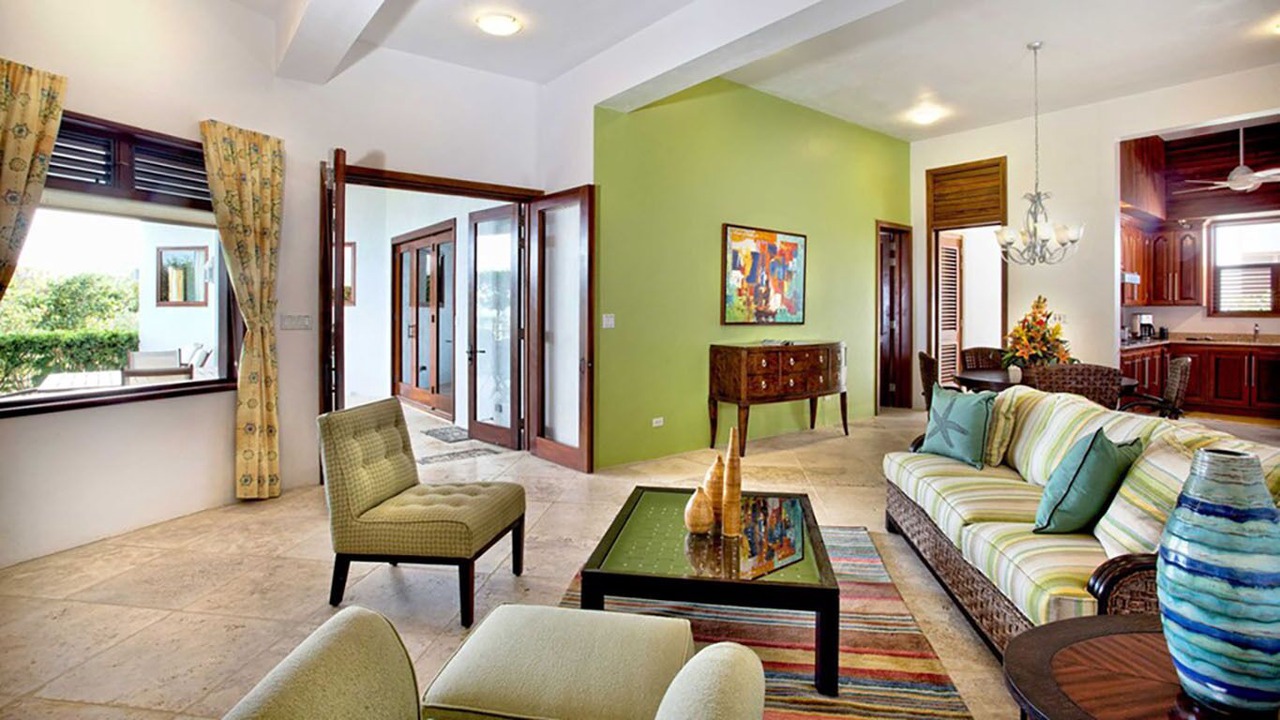 Photo of Livingroom in Maunday's Bay