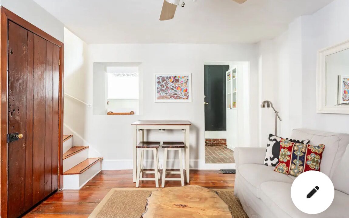 Photo of Livingroom in Manayunk