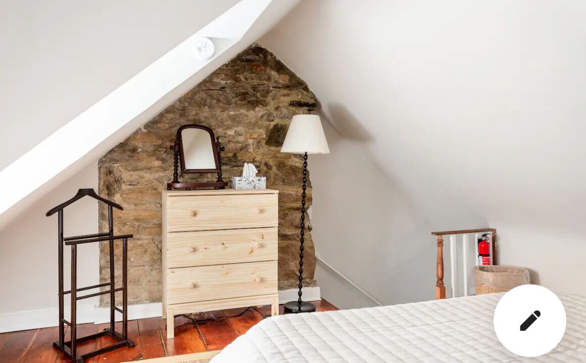 Photo of Bedroom in Manayunk