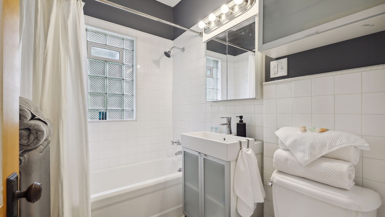 Photo of Bathroom in Linden Hills