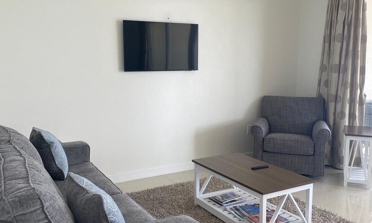 Photo of Livingroom in Bodden Town