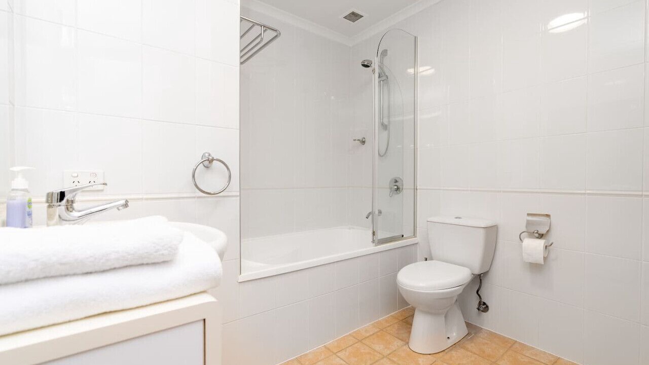 Photo of Bathroom in Griffith