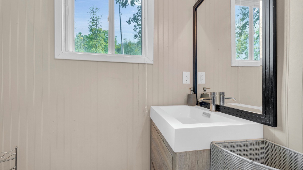 Photo of Bathroom in Centre Hastings