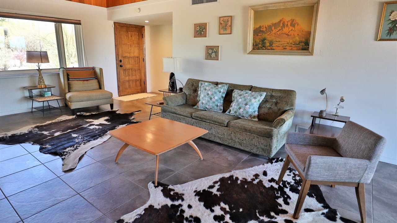 Photo of Livingroom in Catalina Foothills Estates