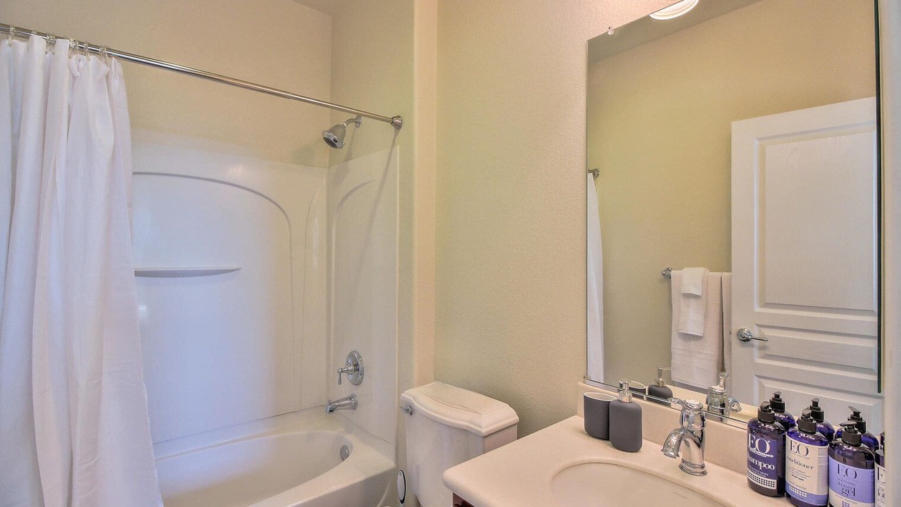 Photo of Bathroom in Newhall