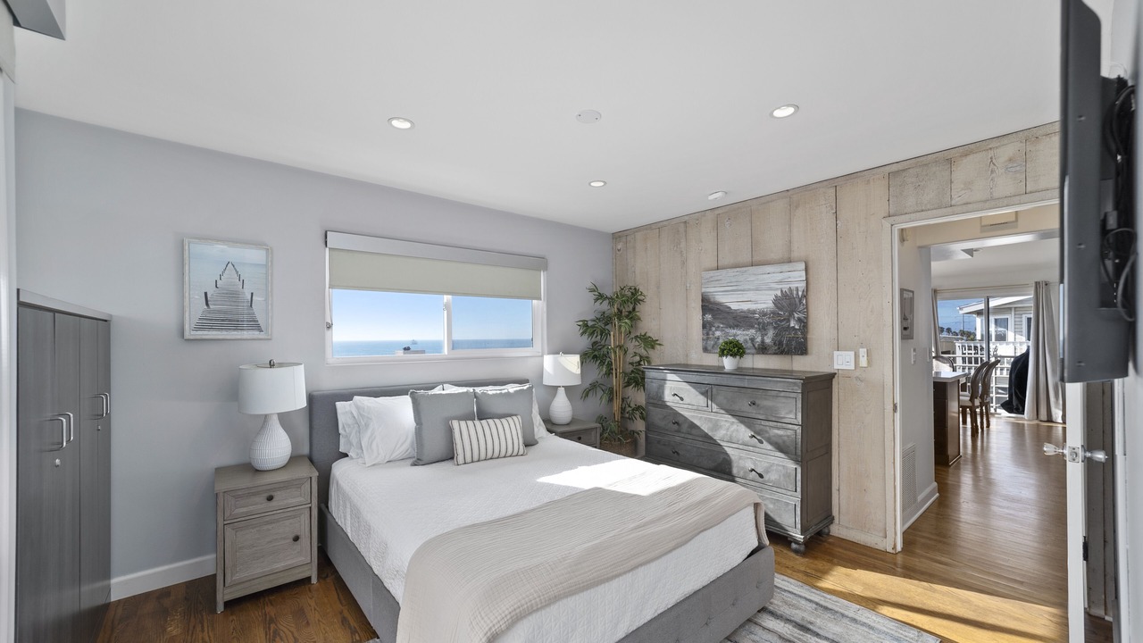 Photo of Bedroom in El Segundo