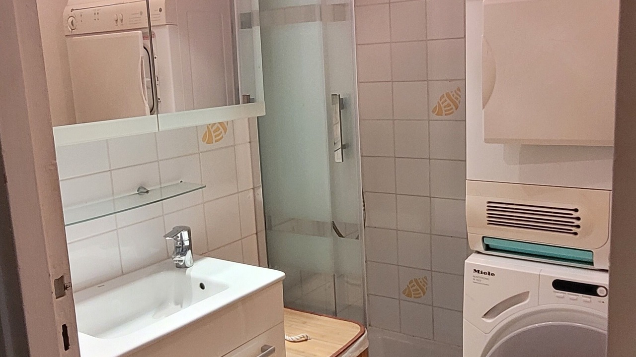 Photo of Bathroom in Notre-Dame