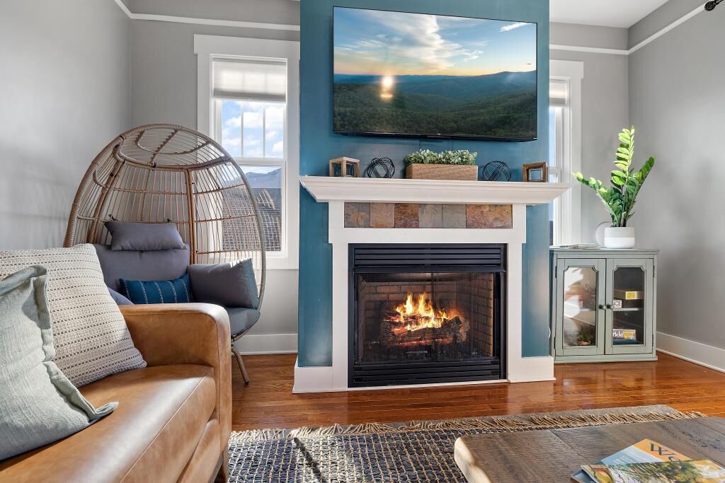 Photo of Livingroom in Asheville