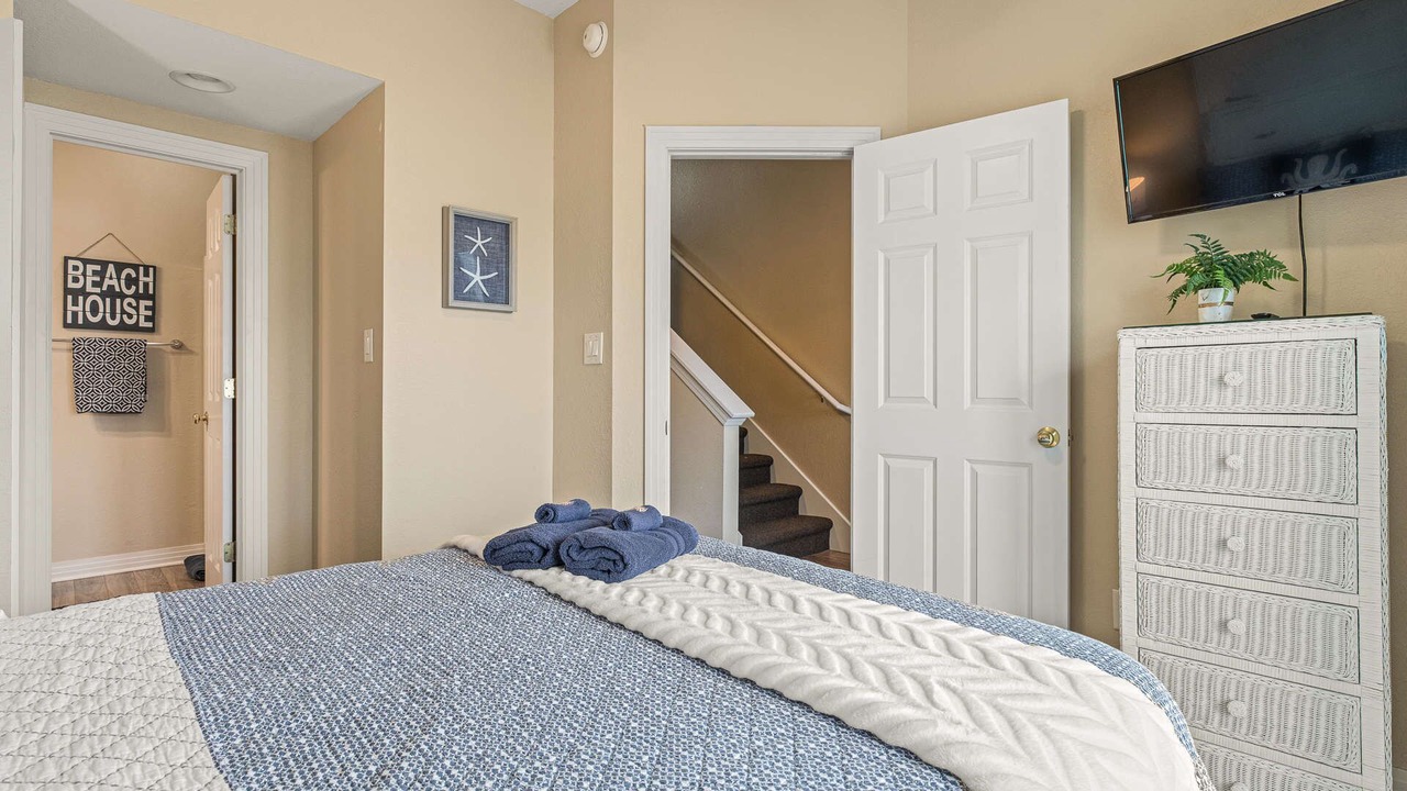 Photo of Bedroom in Bermuda Bay