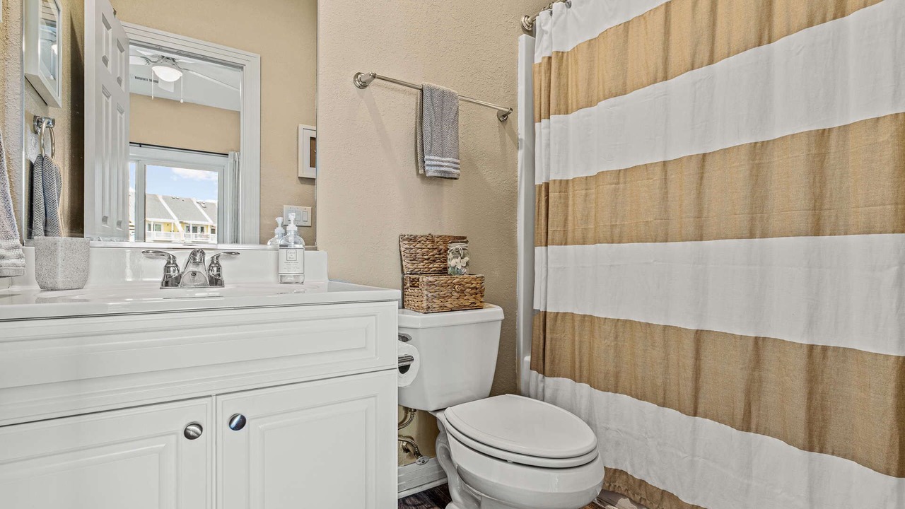 Photo of Bathroom in Bermuda Bay