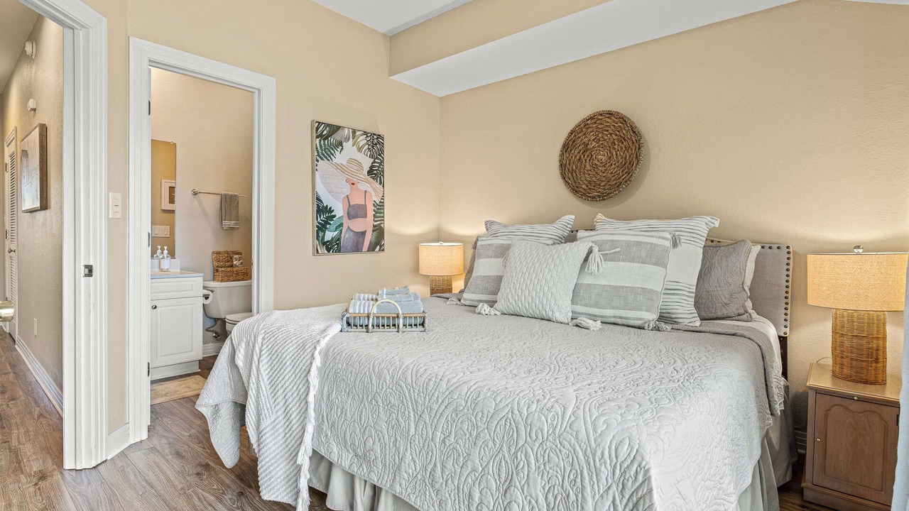 Photo of Bedroom in Bermuda Bay