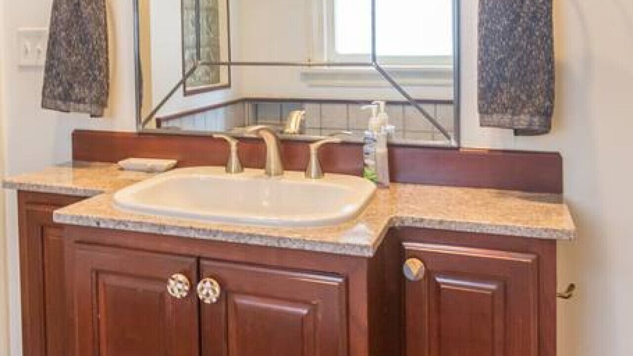 Photo of Bathroom in Maple Ridge