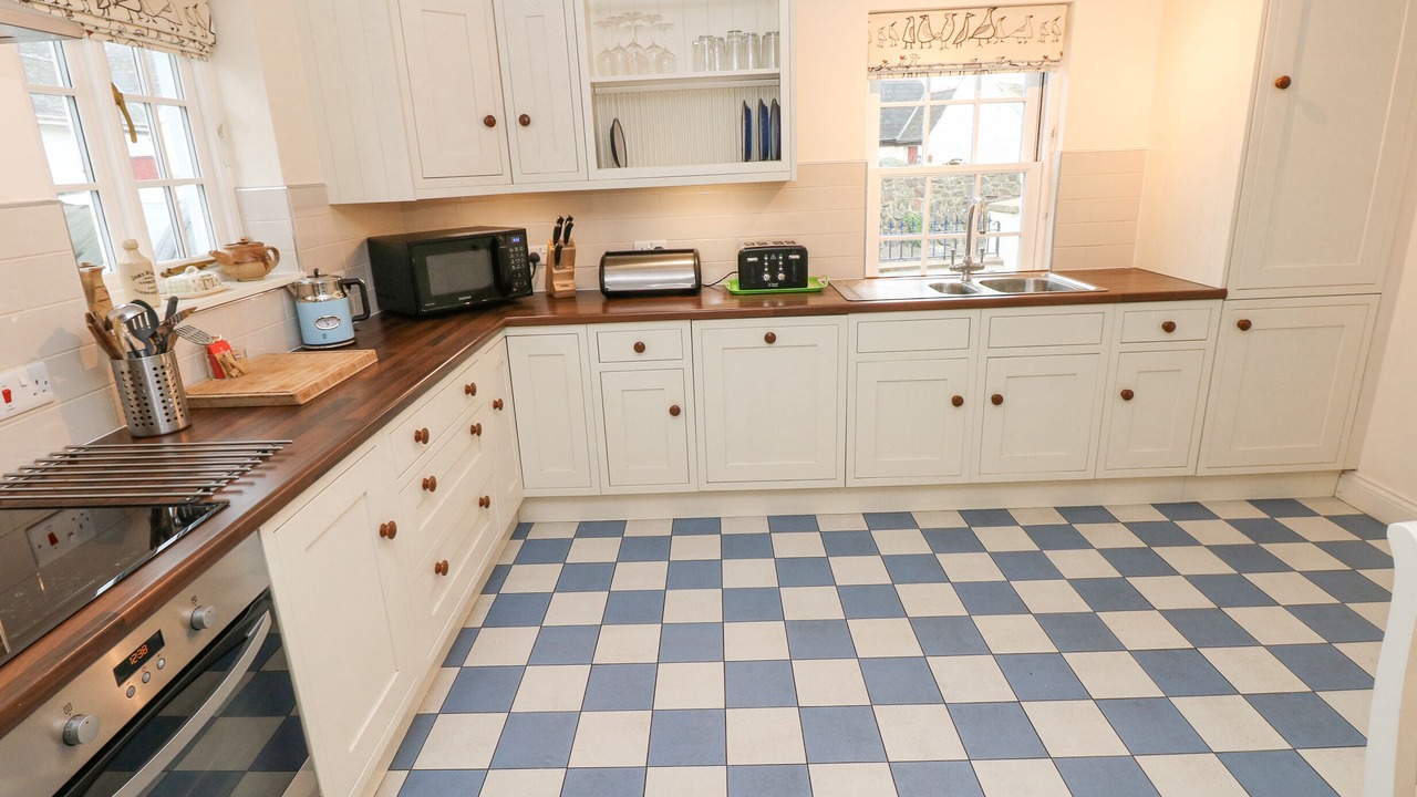 Photo of Kitchen in Trefin