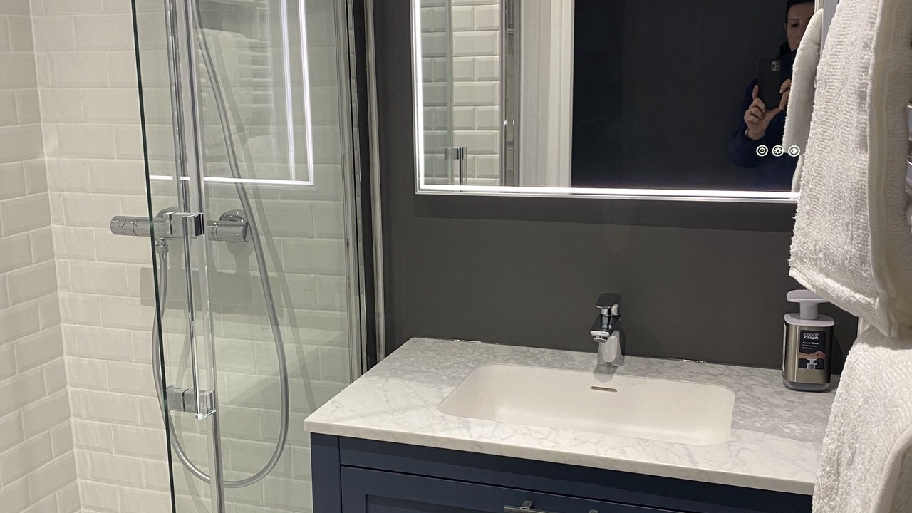 Photo of Bathroom in Crevecœur-en-Brie