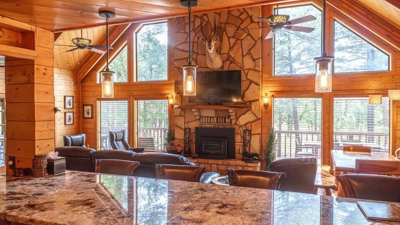Photo of Bedroom in Clay Springs