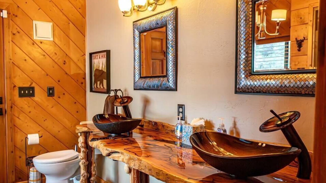 Photo of Bathroom in Clay Springs