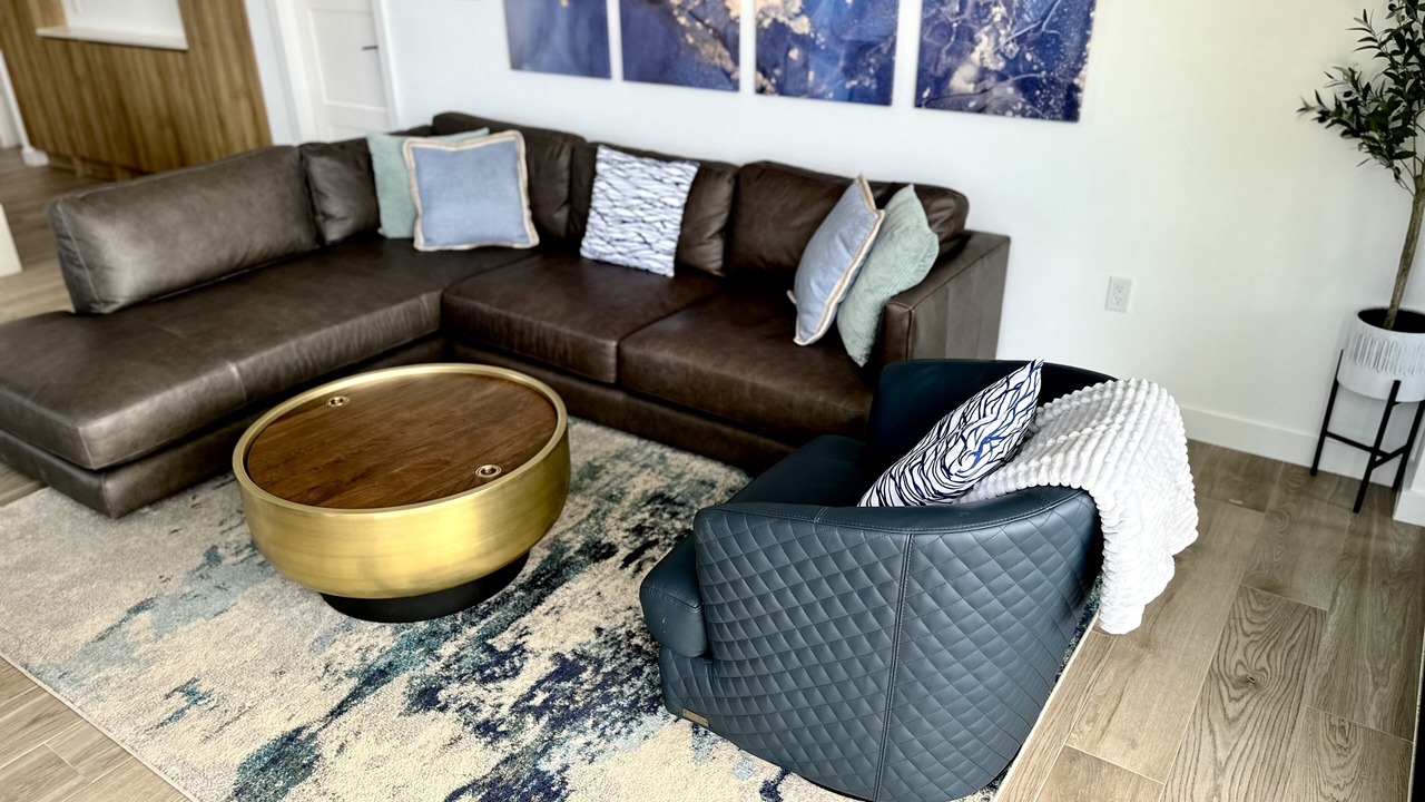 Photo of Livingroom in Northwest Point