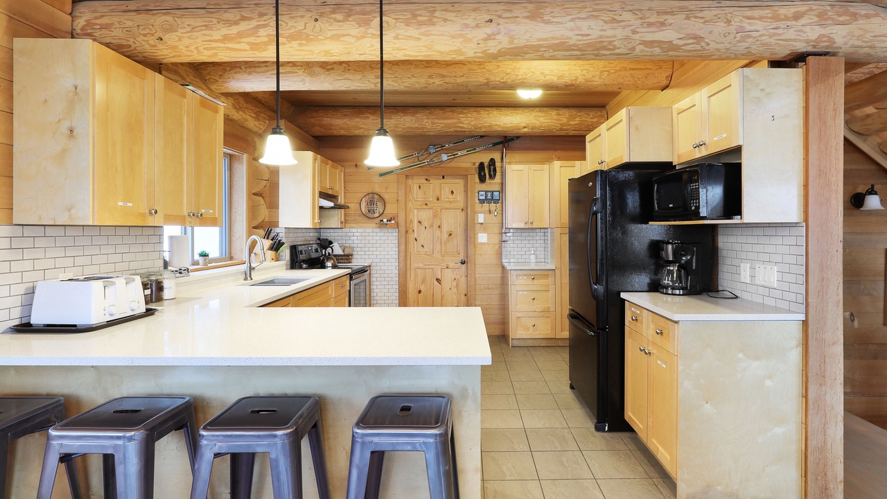 Photo of Kitchen in Courtenay