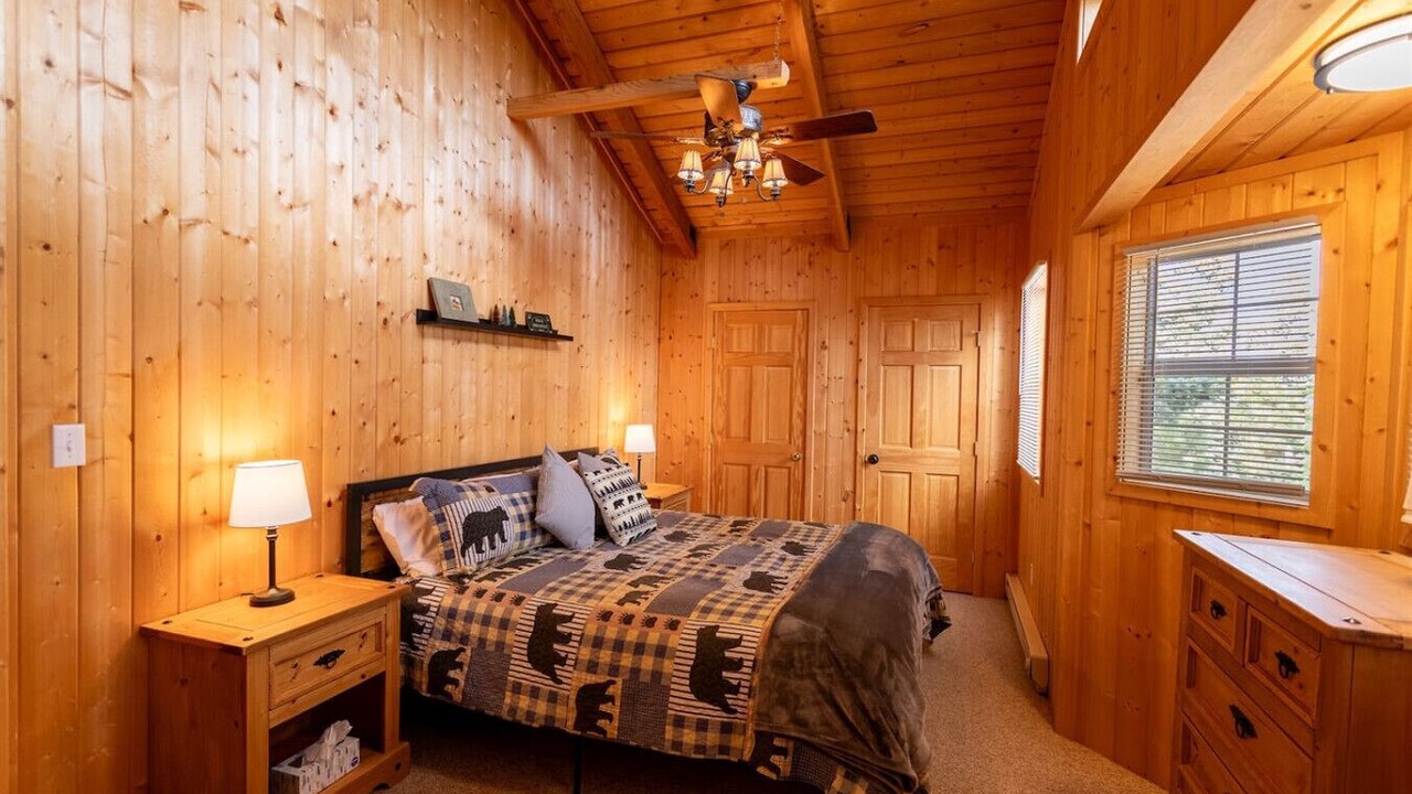 Photo of Bedroom in Meadow View Heights