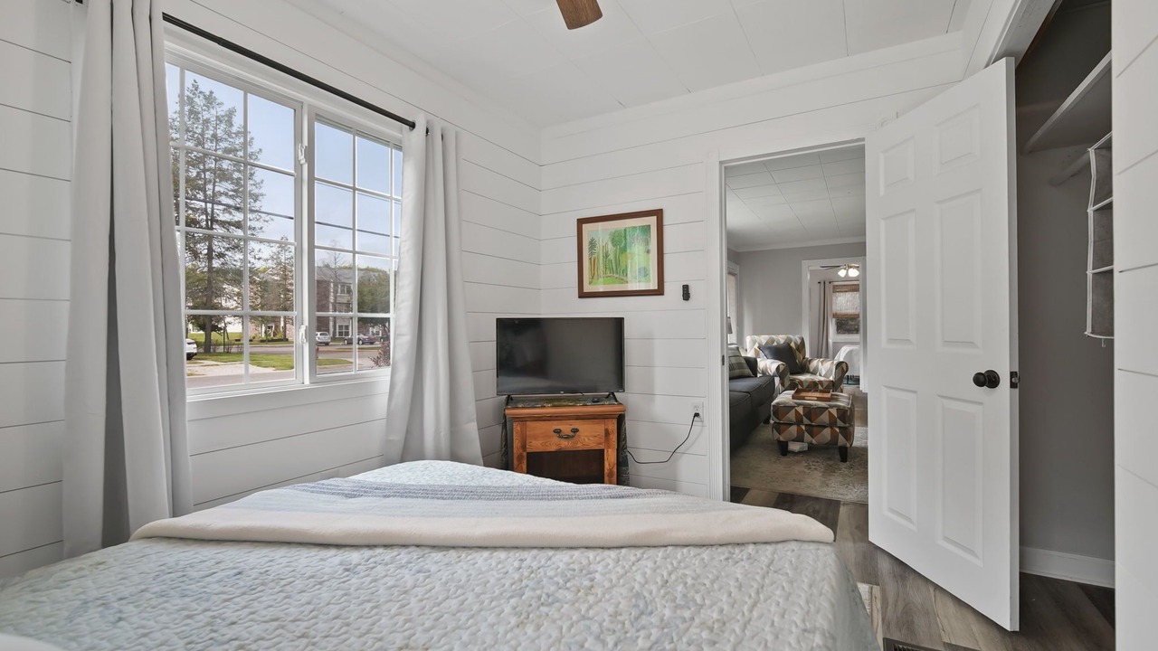 Photo of Bedroom in Jackson