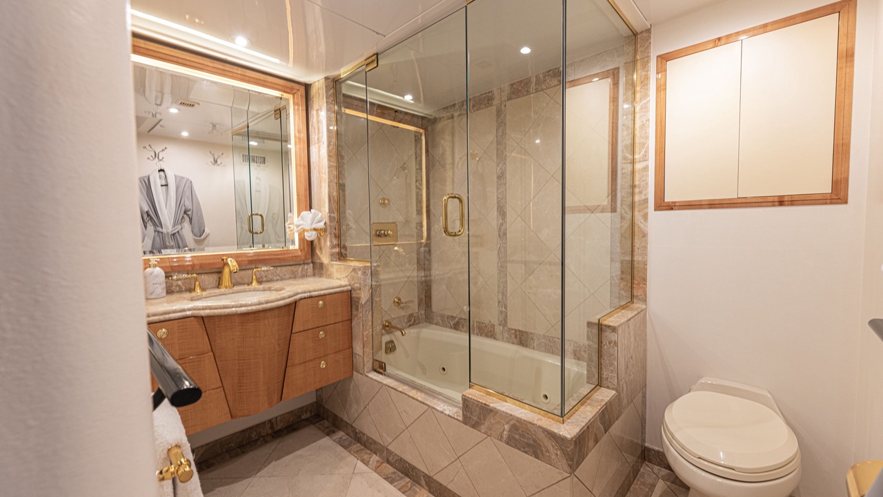 Photo of Bathroom in Ludlam