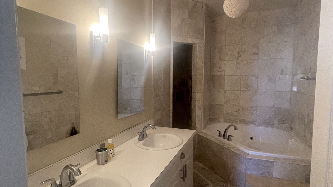 Photo of Bathroom in Bahamas Terrace