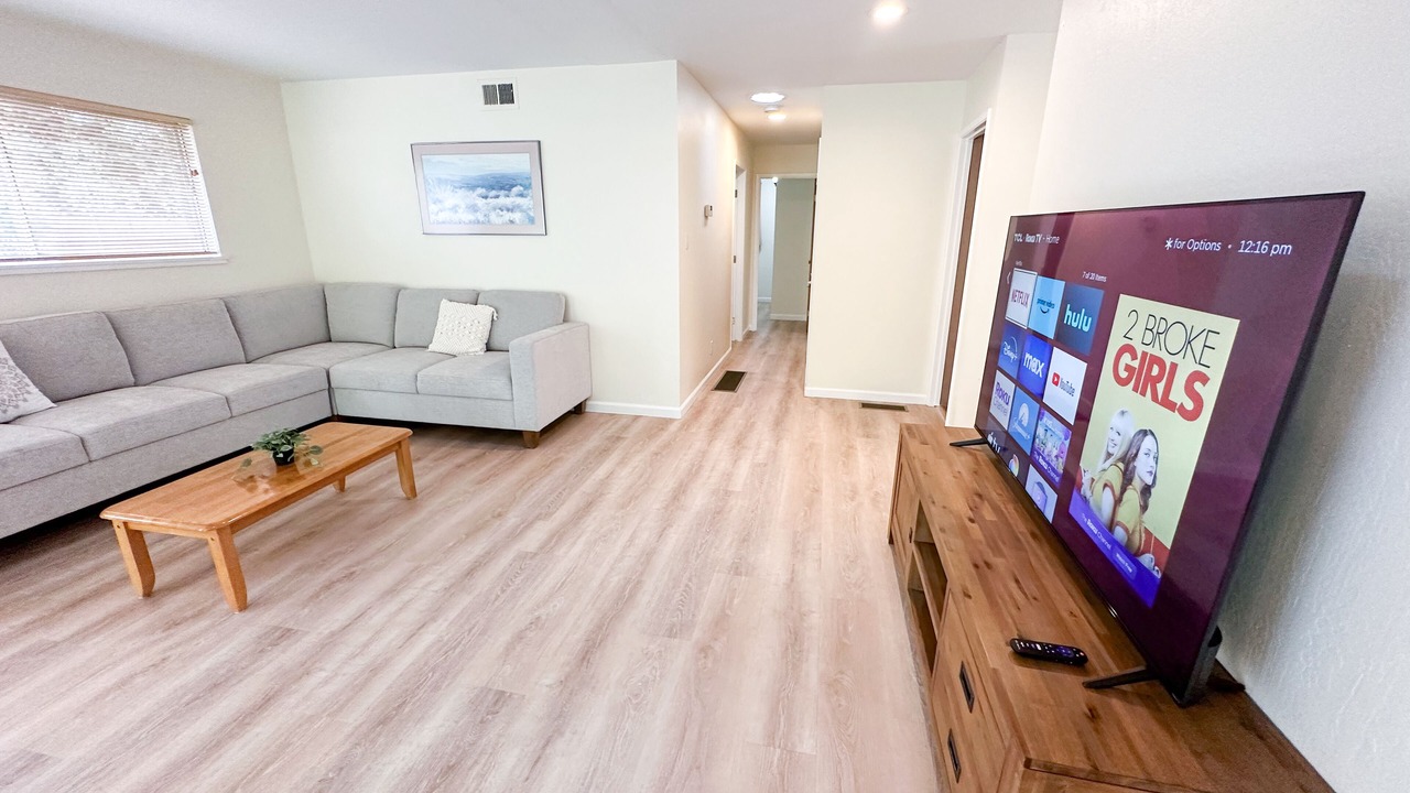Photo of Livingroom in Central Davis