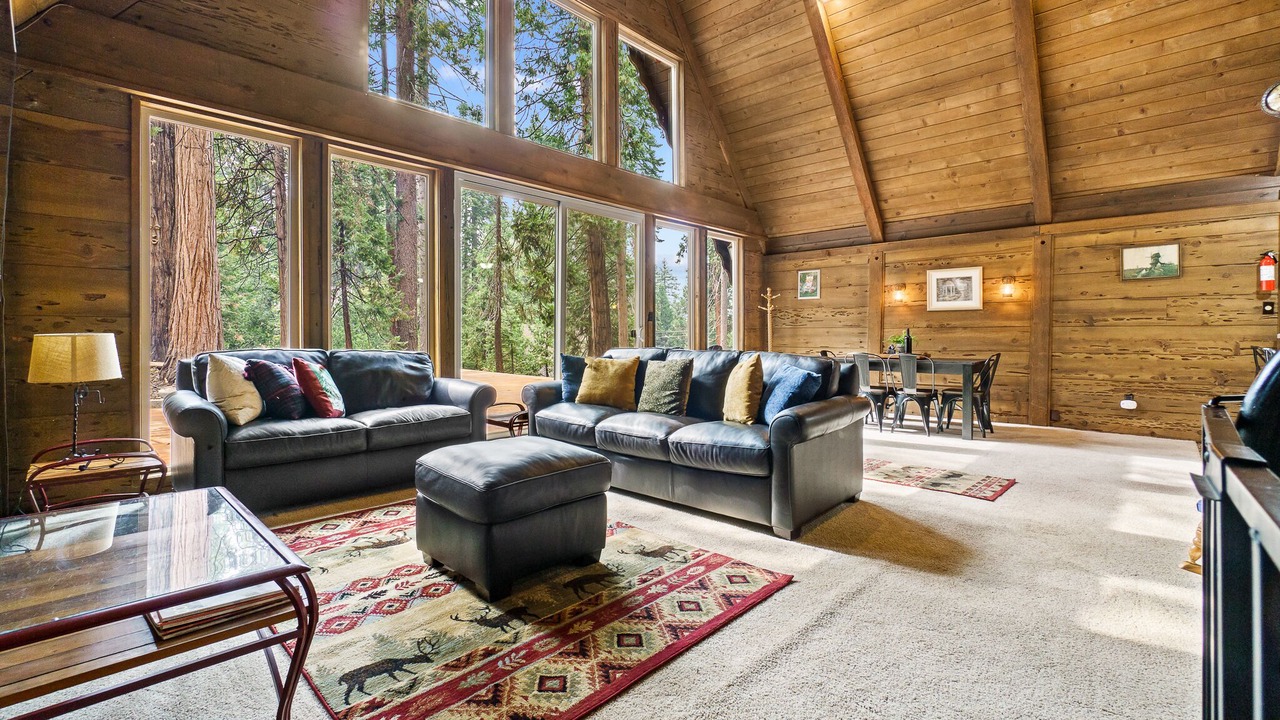 Photo of Livingroom in Sierra Cedars