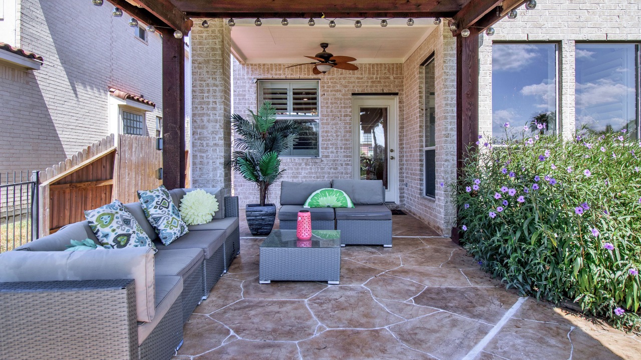 Photo of Patio Balcony in Sydney Harbour