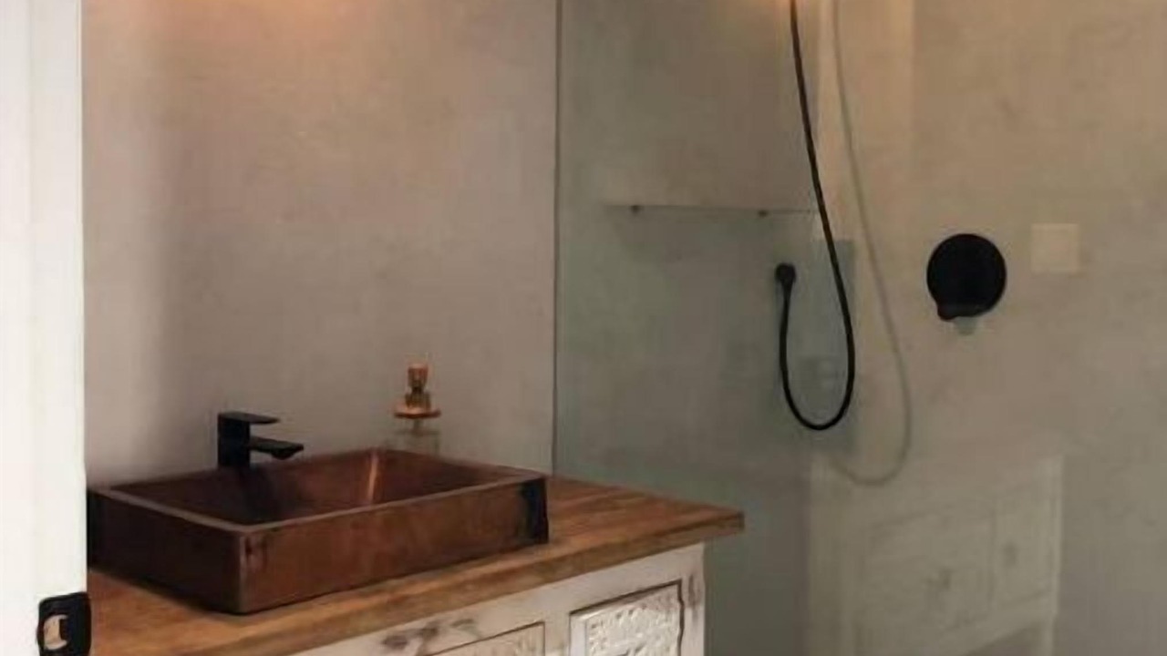 Photo of Bathroom in Bodden Town